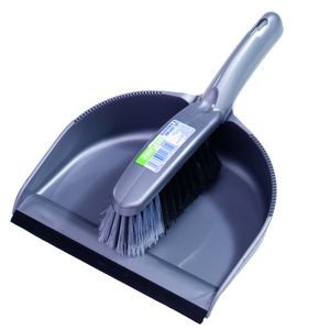 PLASTIC DUSTPAN AND BRUSH SET
